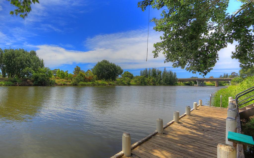 Nrma Bairnsdale Riverside Holiday Park Экстерьер фото