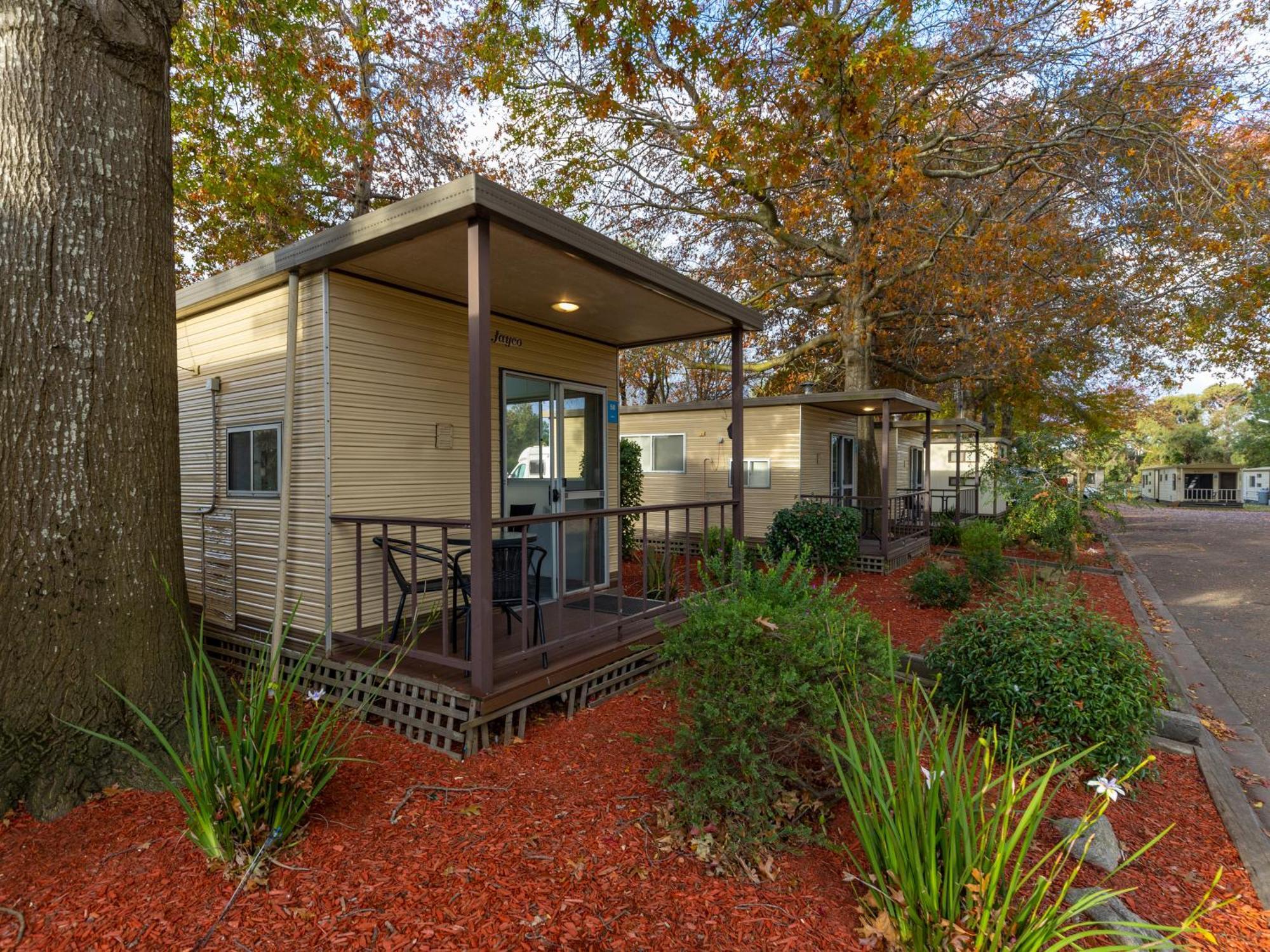 Nrma Bairnsdale Riverside Holiday Park Номер фото